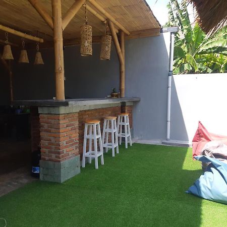 Dhm Surf Villa Kuta  Extérieur photo