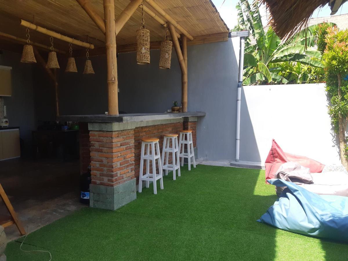 Dhm Surf Villa Kuta  Extérieur photo