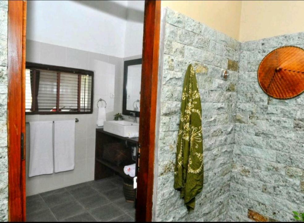 Dhm Surf Villa Kuta  Extérieur photo
